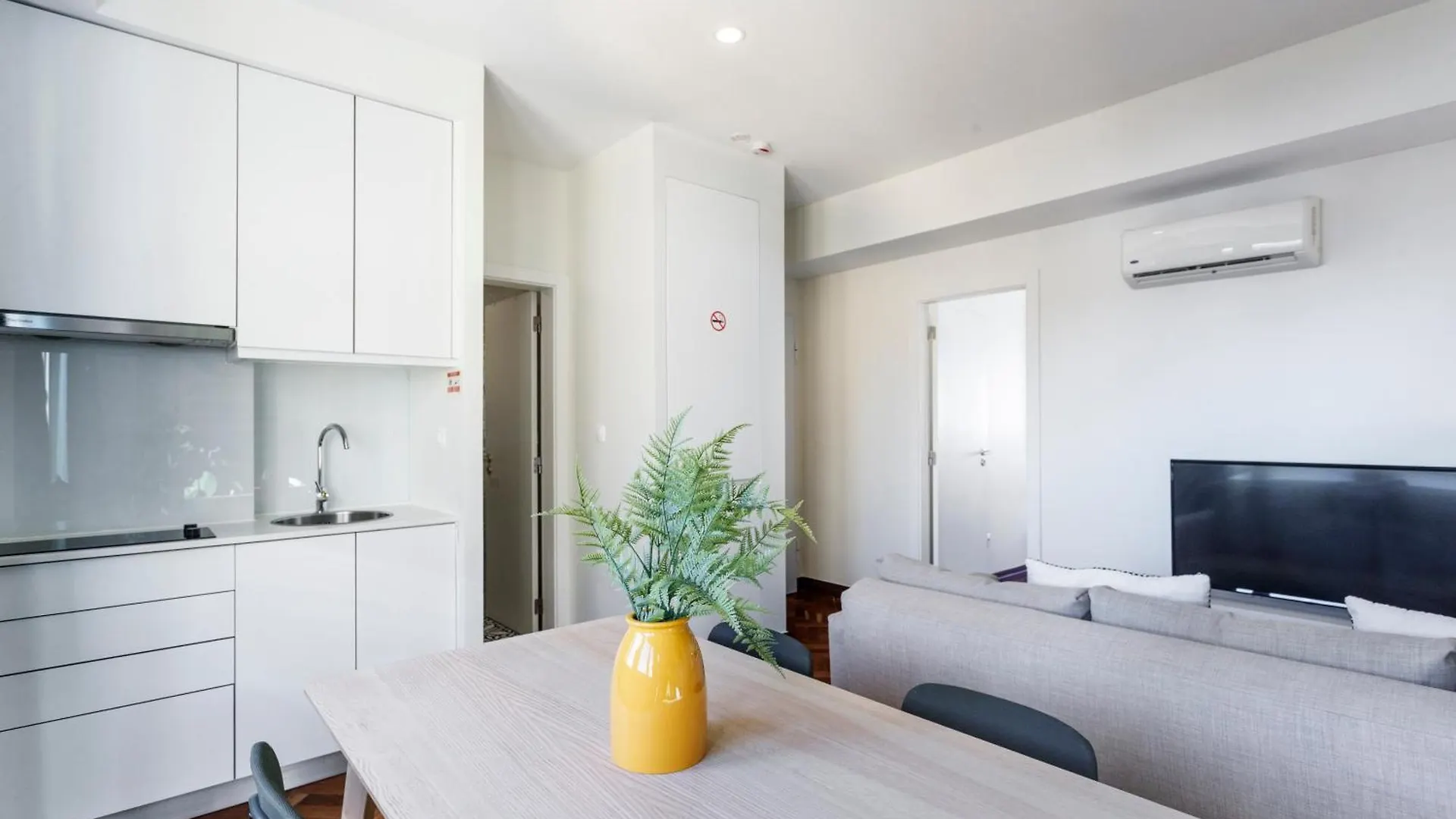 Apartment Green Wine Affair By Misha'S Place 6B Lisbon